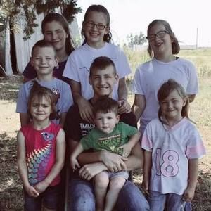 Meet your Posher, Latasha